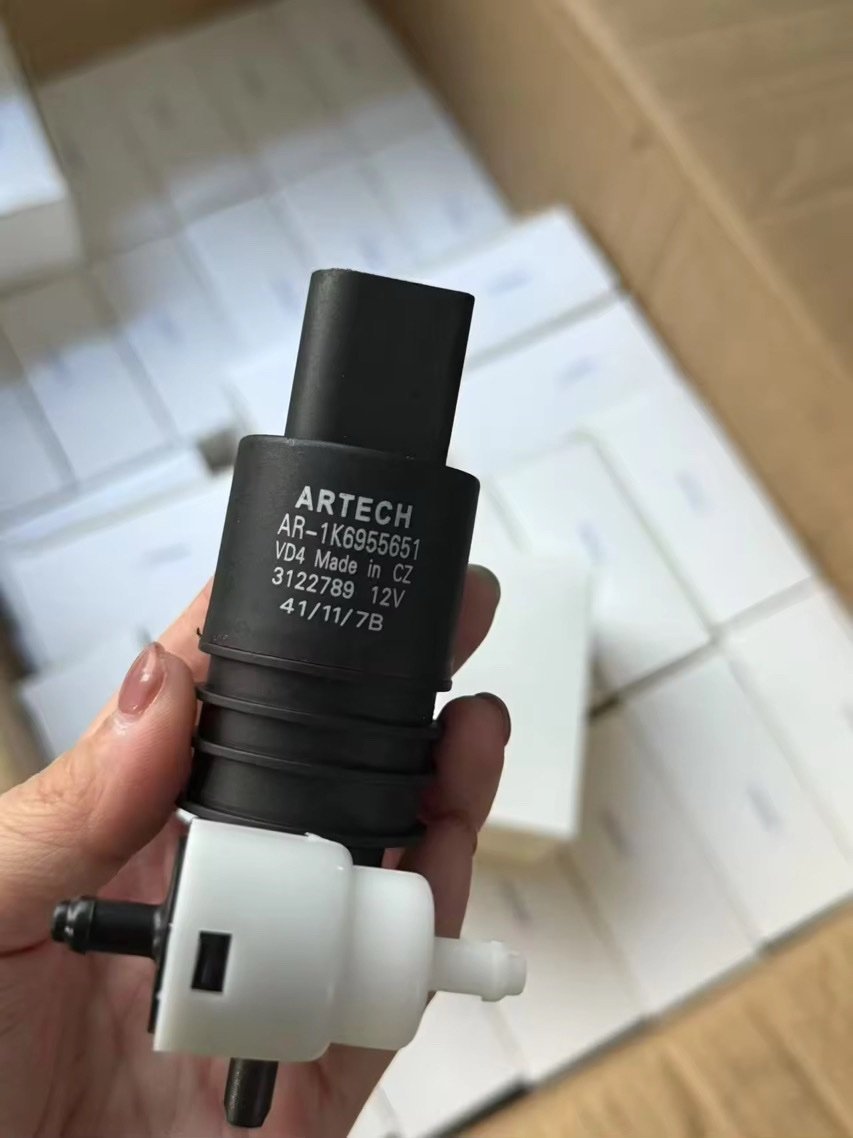 VW GOLF mk5/6/7 TOURAN POLO mk6 mk8 PASSAT B6 B7 WASHER BOTTLE PUMP JET 1K6955651 GENUINE ARTECH