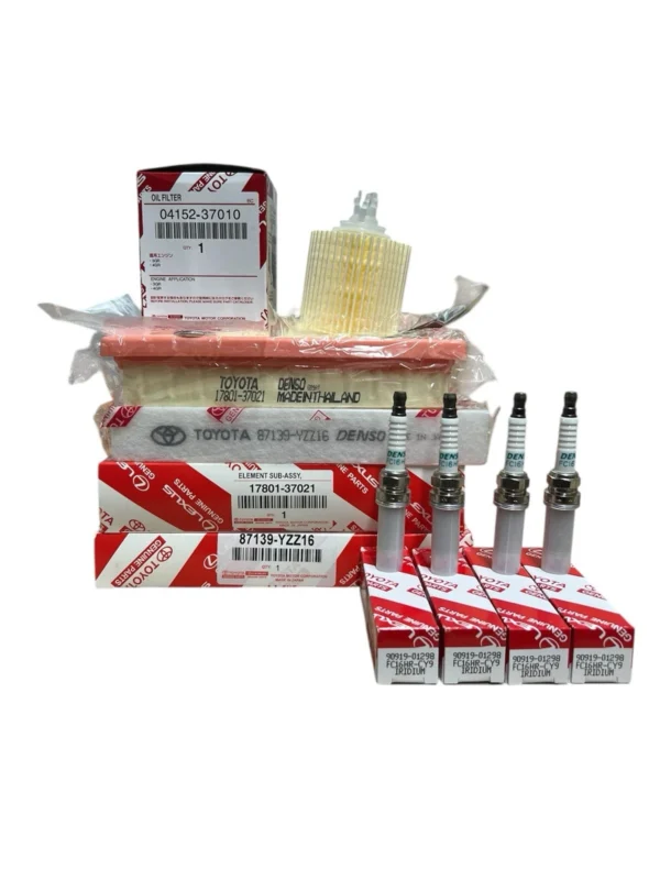 GENUINE TOYOTA AURIS SERVICE KIT ZWE150 1.8L 2007-13 WITH SPARK PLUGS NEW ONE