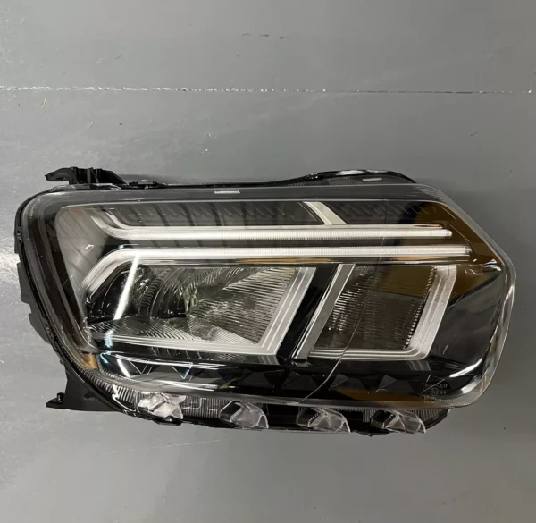 FOR DACIA DUSTER 260100127R HEADLIGHT 2022-2024 FRONT RIGHT DRIVERS NEW LED - Image 3