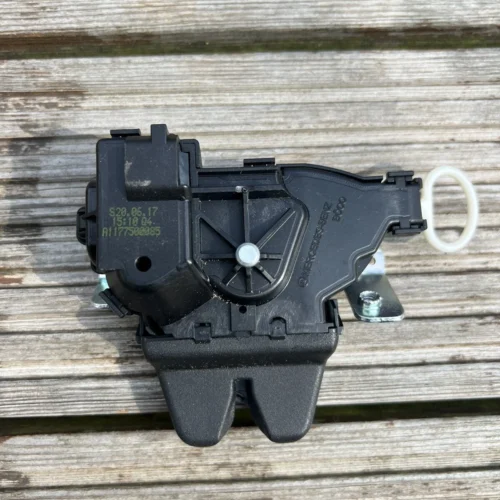 MERCEDES-BENZ CLA C117 TRUNK BOOT LID LOCK A1177500085 OEM CLA180 CLA45 AMG