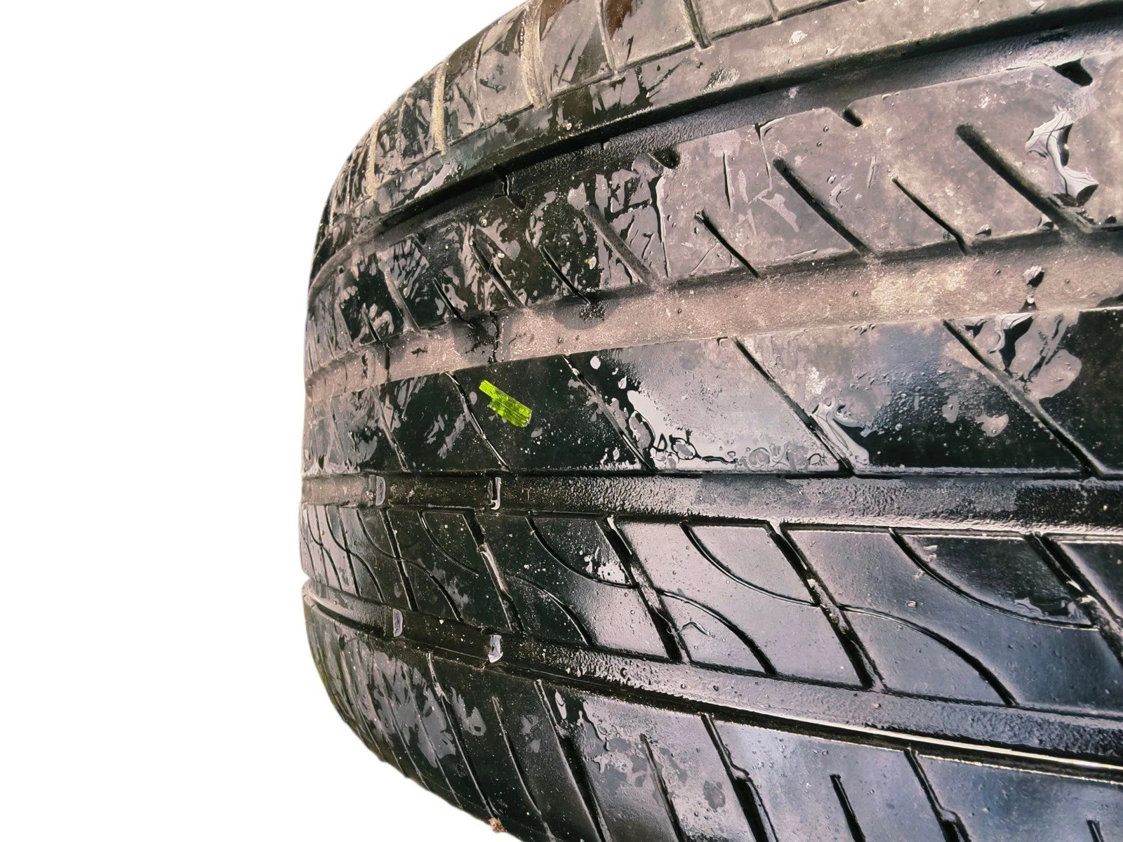 GENUINE VW PASSAT ESTATE B7 17" ALLOY WHEEL WITH TYRE 3AA601025E