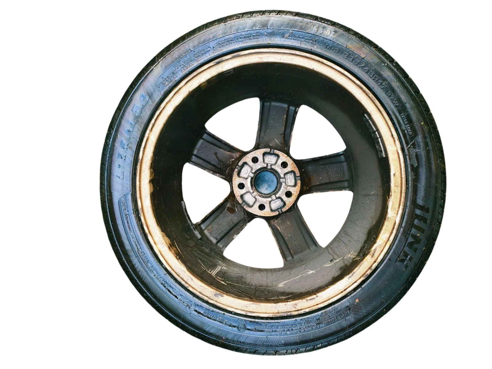 GENUINE VW PASSAT ESTATE B7 17" ALLOY WHEEL WITH TYRE 3AA601025E