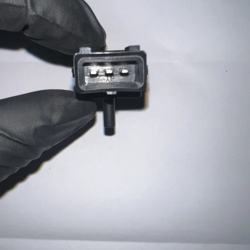 New Intake MAP Pressure Sensor MR577031 For Mitsubishi Pajero III Shogun L200