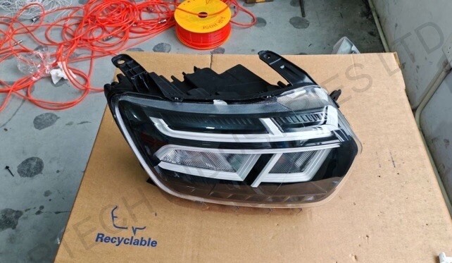 Dacia Duster 2022-2024 Front Right Driver Side LED Headlight 260106194R - New OE Style