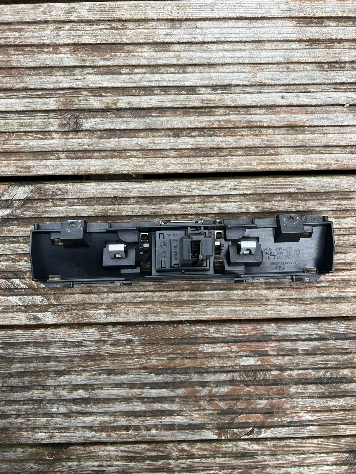 Vw Passat B7 Saloon Facelift 10-15 Time Clock With Trim 3AA919204A 3AA857318C